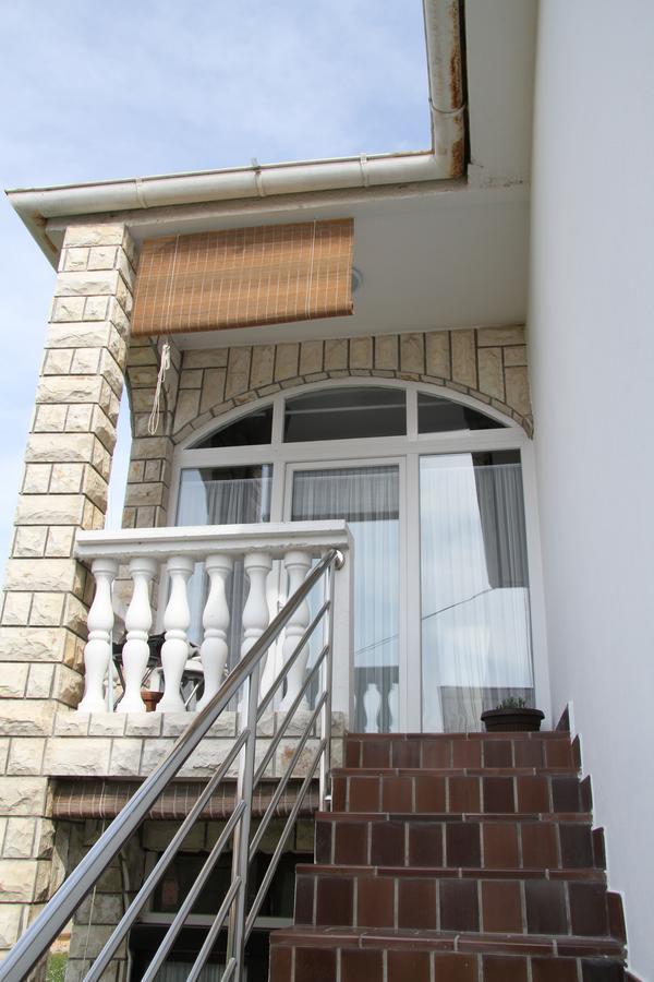 Apartment Paula With Private Jacuzzi And Parking- Near The Beach Zadar Exterior foto